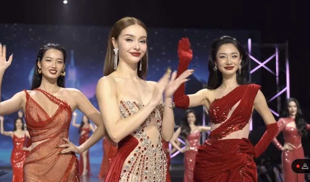 Chung kết Miss Universe Vietnam 2024: Kỳ Duyên bị MLee trình diễn bikini "vượt mặt"- Ảnh 5.