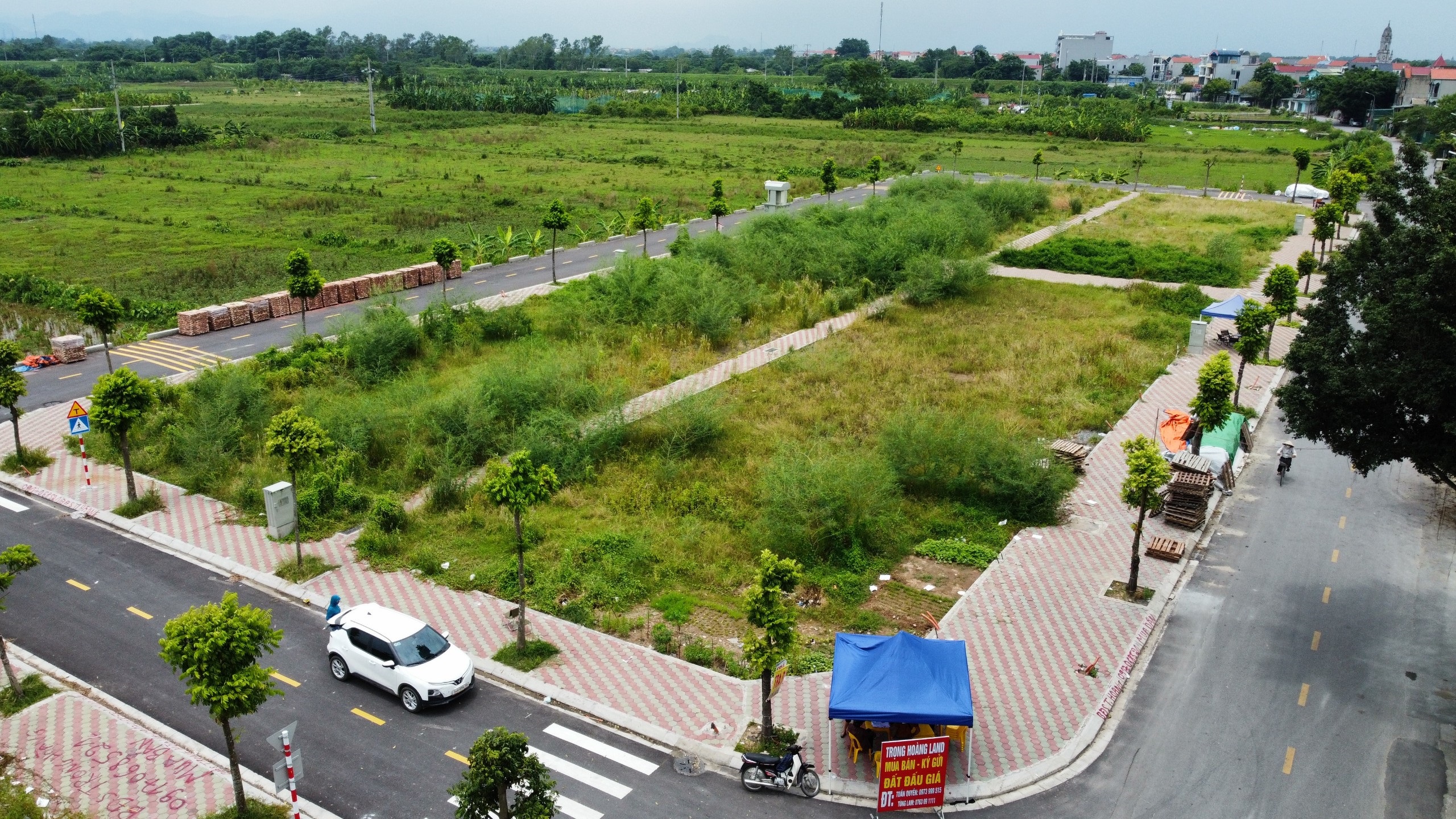 Đấu giá đất huyện Thanh Oai: Lô trúng hơn 100 triệu đồng/m2 bỏ cọc - Ảnh 1.