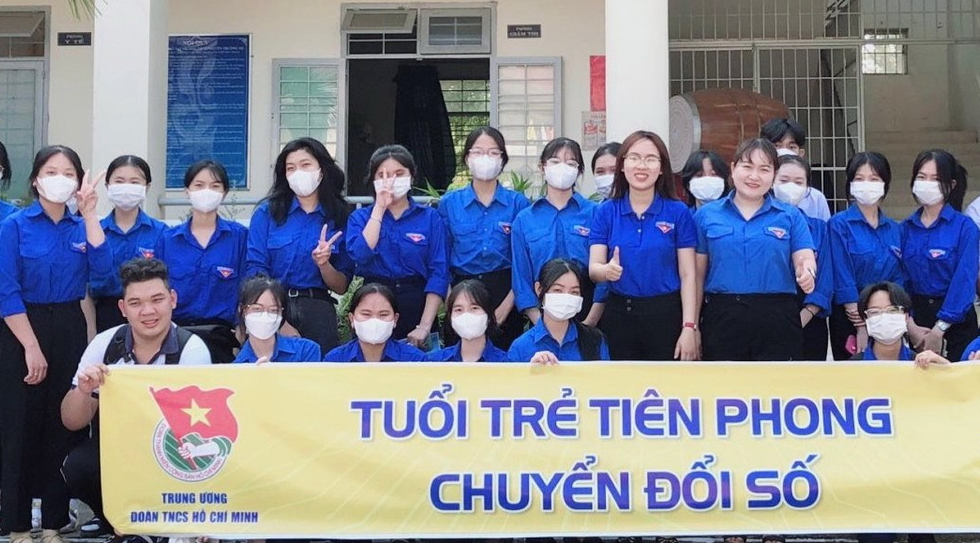 Bình Thuận: Tích cực triển khai các công tác trọng tâm cho Ngày Chuyển đổi số 10/10 - Ảnh 1.