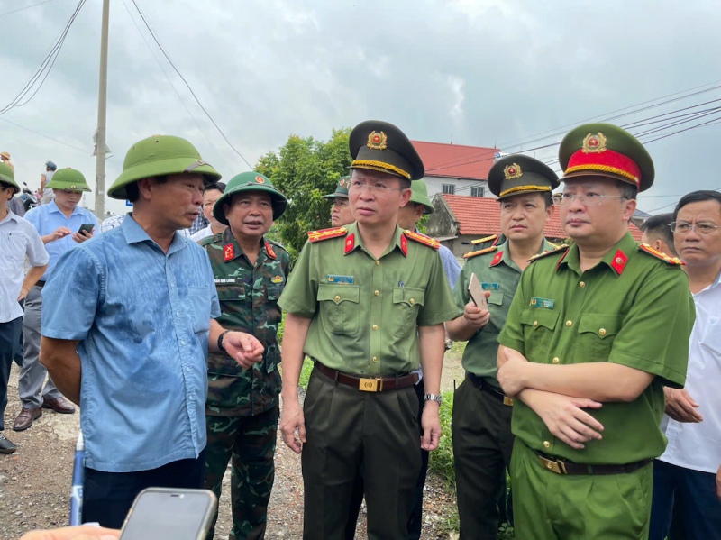 Giám đốc Công an Phú Thọ: Điều tra vụ sập cầu Phong Châu là trách nhiệm của chúng tôi và các cơ quan- Ảnh 1.