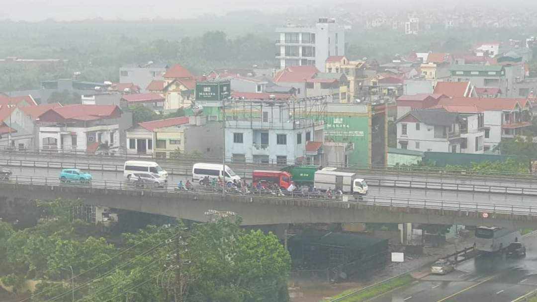 Ký ức Hà Nội: Tình người trong cơn bão Yagi- Ảnh 2.