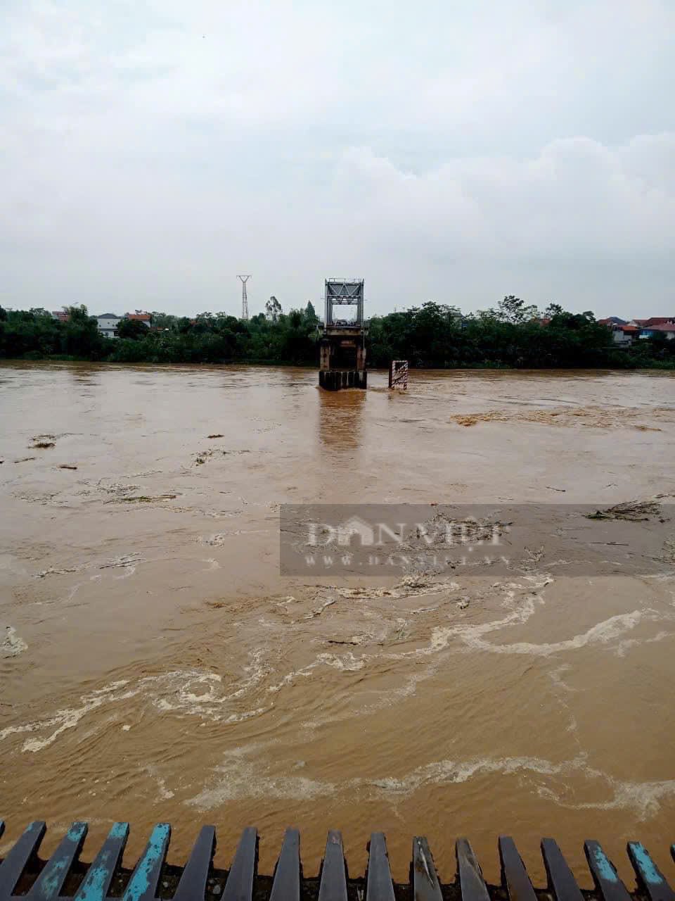 TRỰC TIẾP: Lũ lụt kinh hoàng tại các tỉnh miền núi phía Bắc, dự báo lượng mưa cực lớn - Ảnh 7.