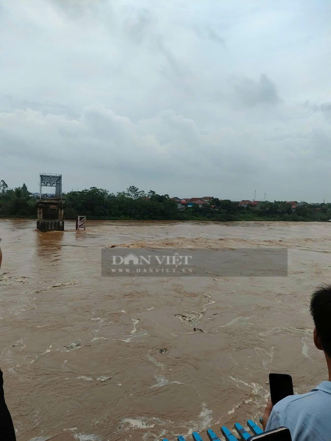 TRỰC TIẾP: Lũ lụt kinh hoàng tại các tỉnh miền núi phía Bắc, dự báo lượng mưa cực lớn - Ảnh 4.
