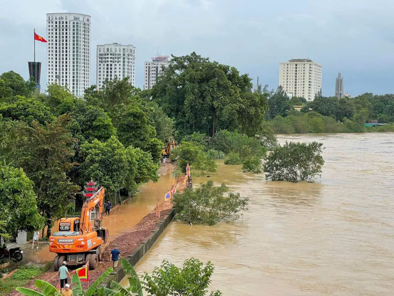 98 người chết, mất tích do bão số 3 và mưa lũ ở miền núi phía Bắc, dự báo vẫn còn mưa lớn- Ảnh 2.