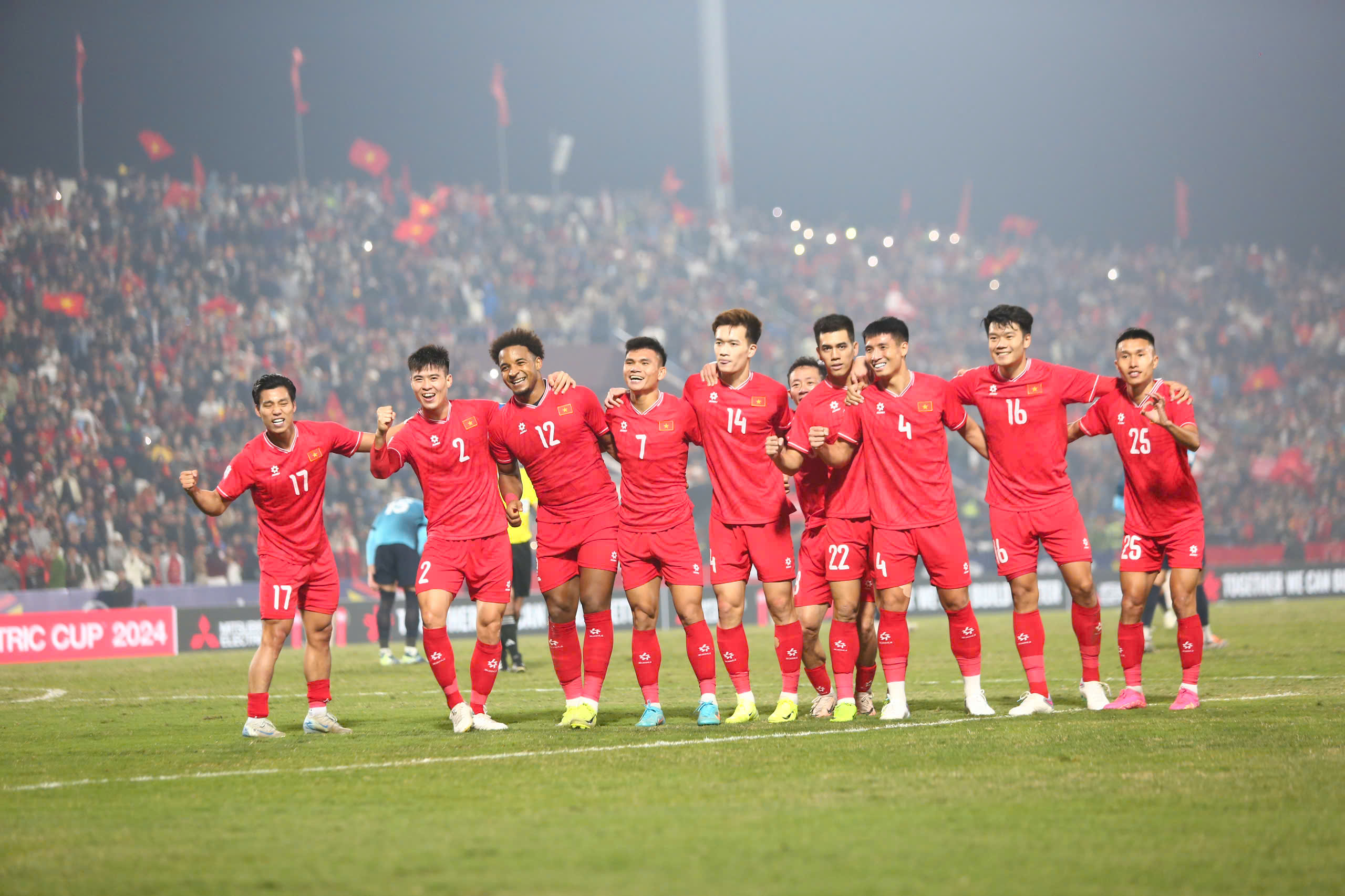 Tin sáng (1/1): HLV Kim Sang-sik nhận “tin vui kép" ở ĐT Việt Nam - Ảnh 1.