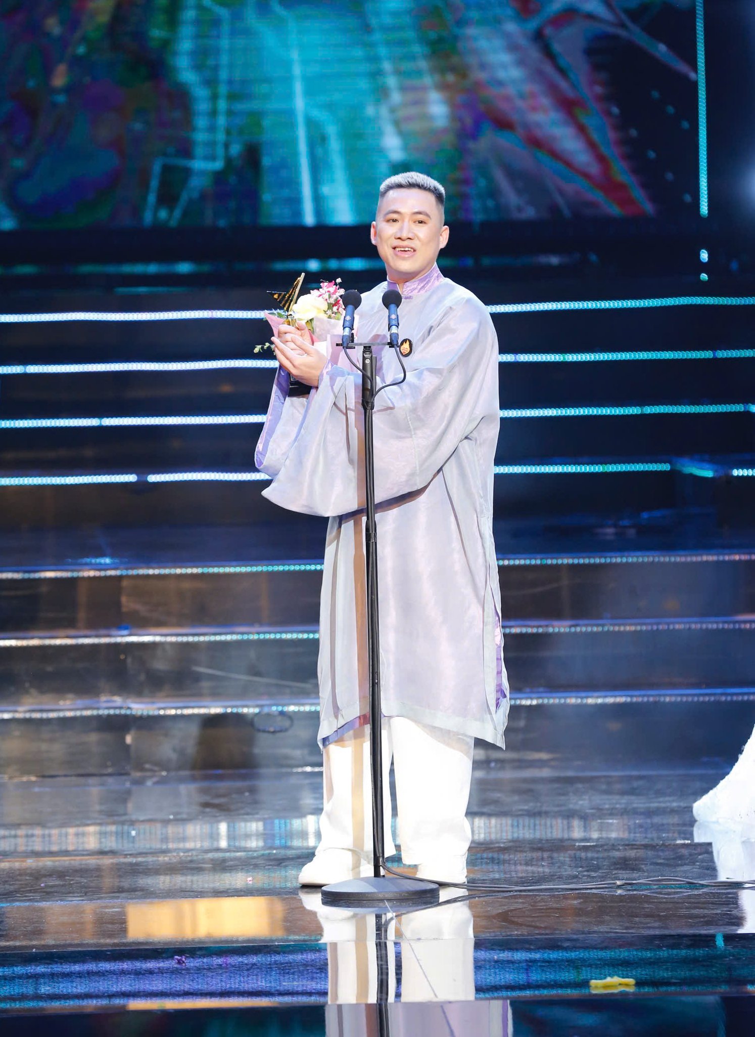 Các giải thưởng VTV Awards 2024: "Anh trai vượt ngàn chông gai" và “Độc đạo" chiến thắng ngoạn mục - Ảnh 6.