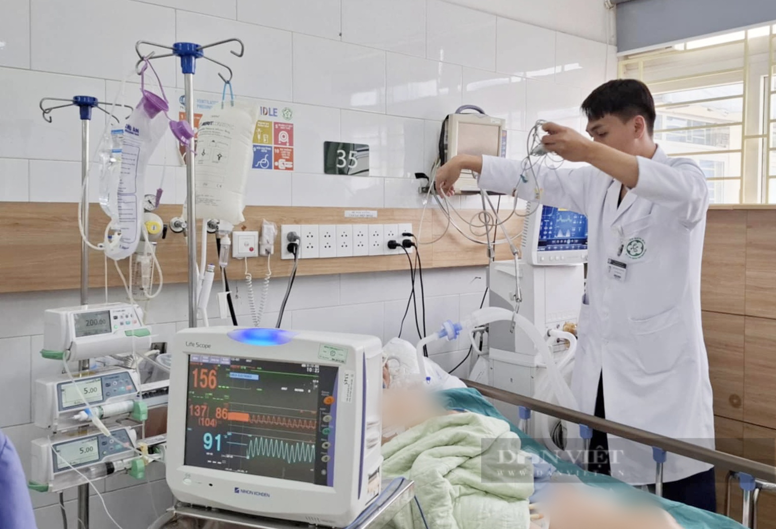 Nữ bệnh nhân ngộ độc Strychnin nguy kịch, có lúc ngừng tim sau khi uống thuốc bột để chữa đau dạ dày - Ảnh 2.