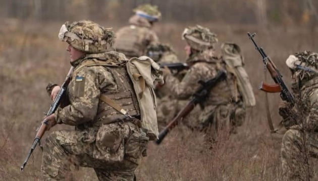 Nghị sĩ Ukraine tiết lộ quân đội đang bỏ chạy - Ảnh 1.