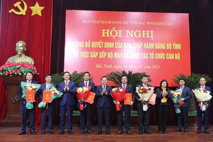 Bắc Ninh là tỉnh đầu tiên hợp nhất Ban Tuyên giáo và Ban Dân vận Tỉnh ủy, bổ nhiệm Trưởng Ban mới - Ảnh 1.