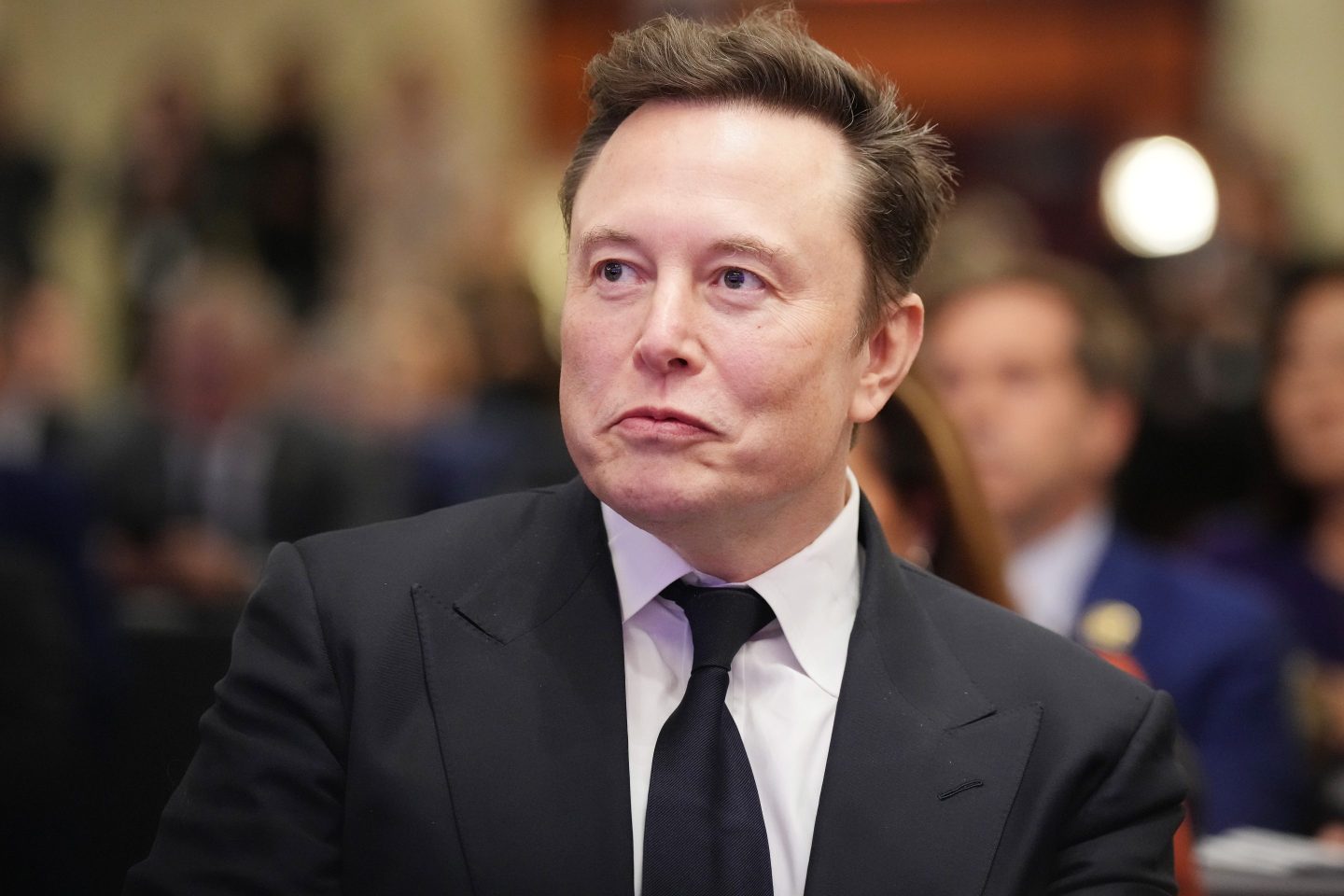 Tỷ phú Elon Musk gặp 'hạn nặng' đầu năm, thiệt hại lớn - Ảnh 1.