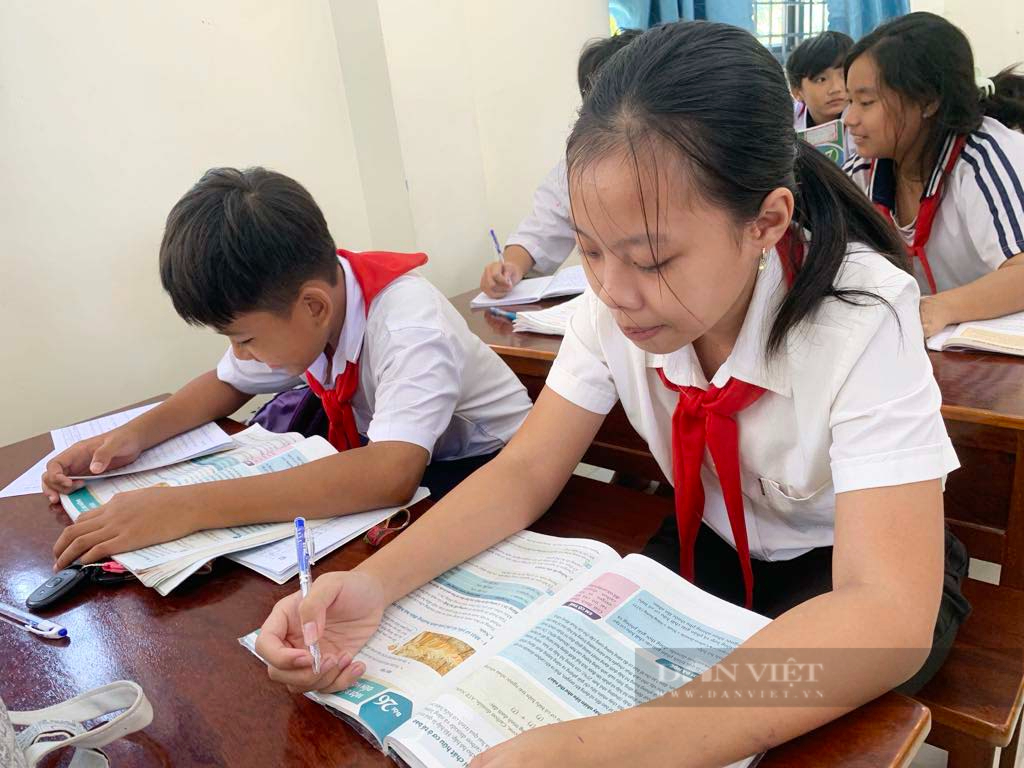 Chuyện những cô giáo "cắm đảo": Sự giàu có về cảm xúc của thầy cô “cắm đảo”- Ảnh 5.