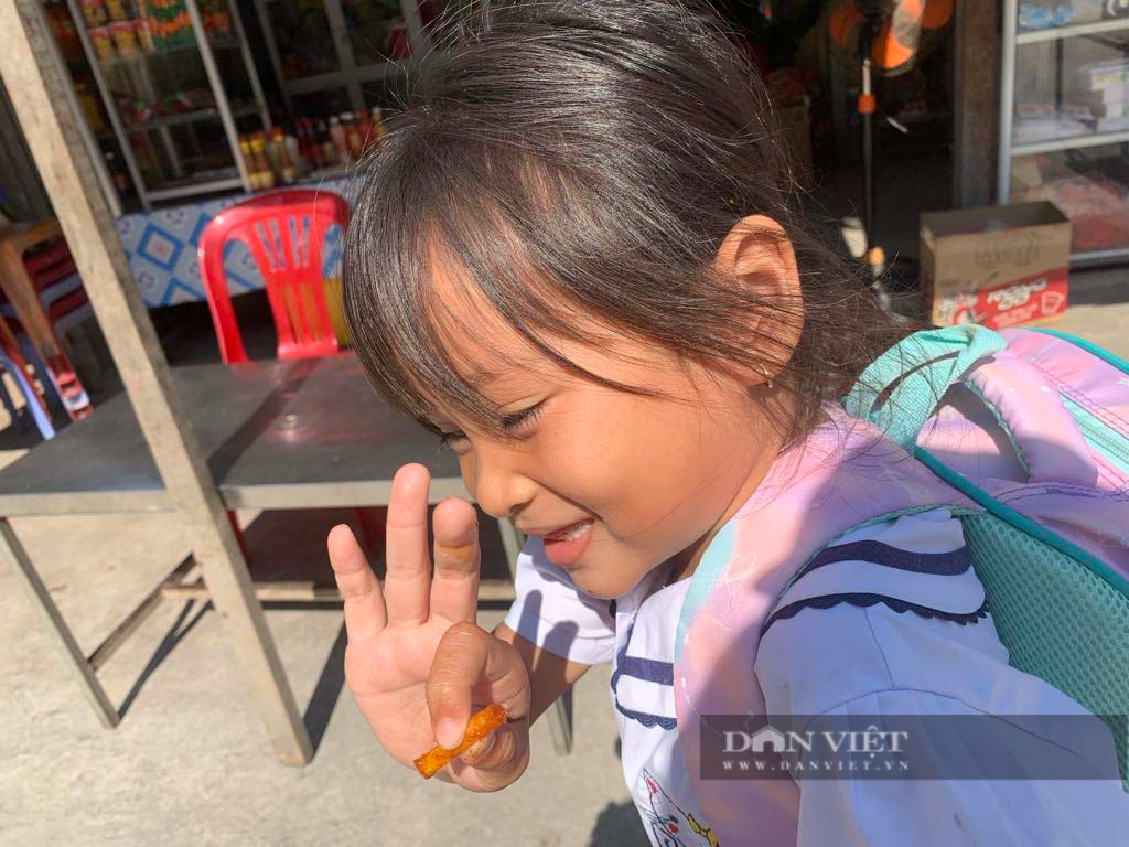 Chuyện những cô giáo "cắm đảo": Sự giàu có về cảm xúc của thầy cô “cắm đảo”- Ảnh 2.