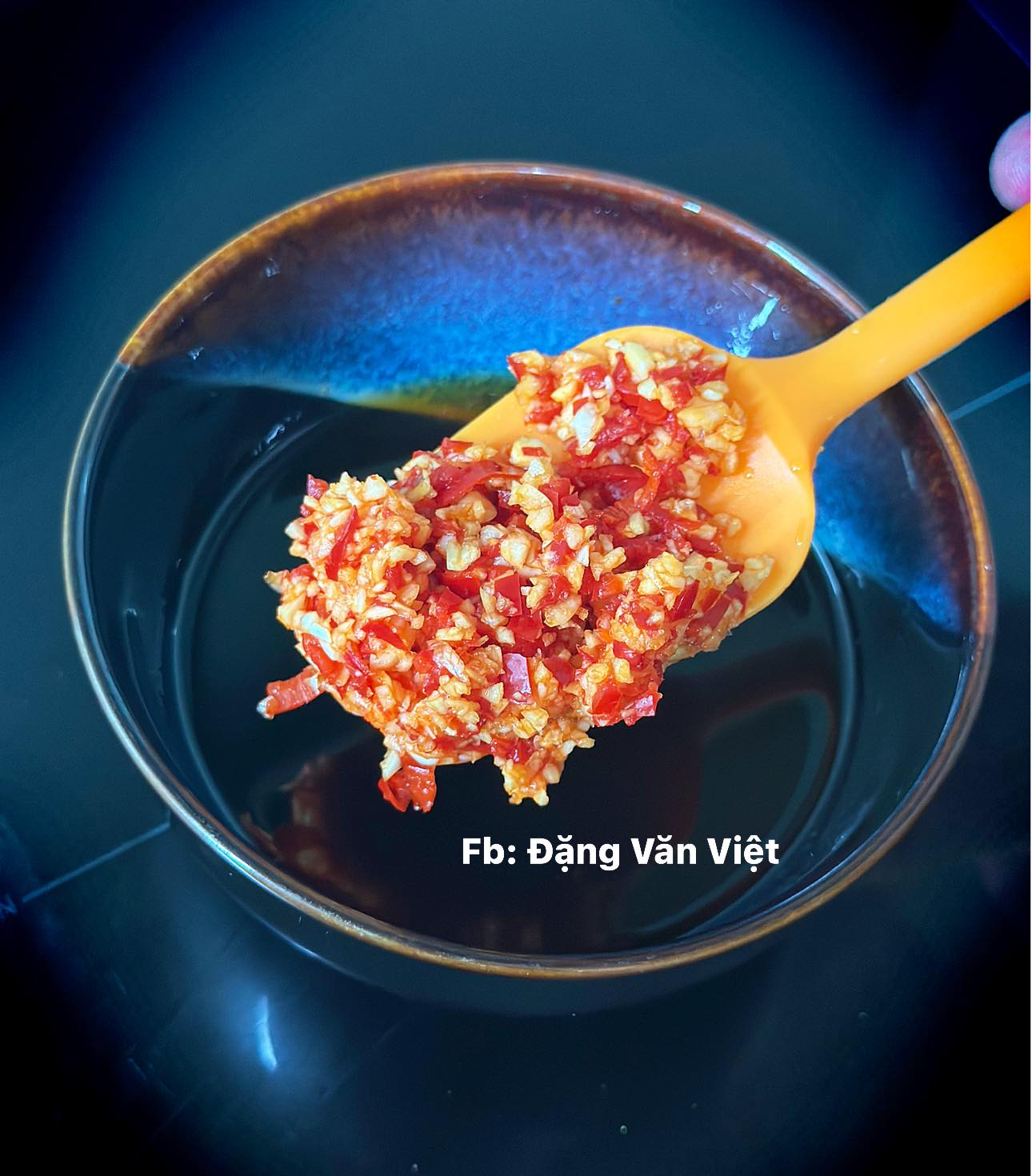 Bí quyết làm nước mắm trộn gỏi đơn giản, đa dụng, làm được nhiều món ngon vào ngày Tết - Ảnh 11.