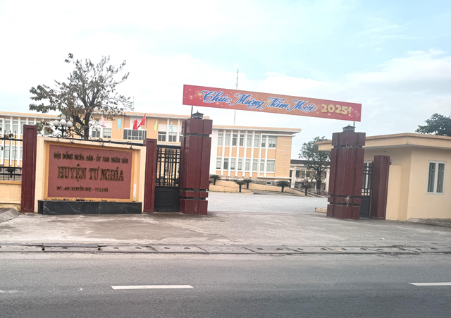 46 lãnh đạo phòng, ban và đơn vị các cấp, sở ngành tỉnh Quảng Ngãi xin nghỉ hưu trước tuổi- Ảnh 3.