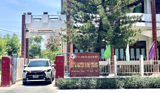 Sau chuyển đổi số, Sở TNMT lại “đội sổ” Chỉ số Cải cách hành chính năm 2024 của Quảng Ngãi- Ảnh 1.