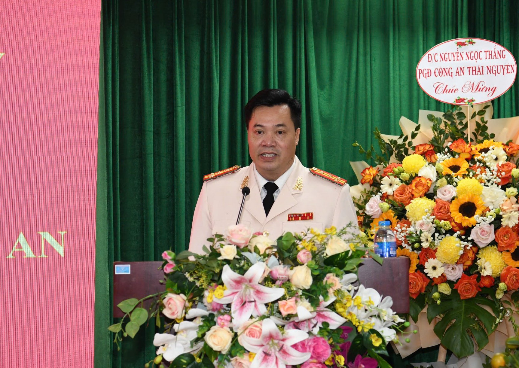 Bộ trưởng Bộ Công an bổ nhiệm giữ chức Cục phó Cục Cảnh sát điều tra tội phạm về ma túy - Ảnh 1.