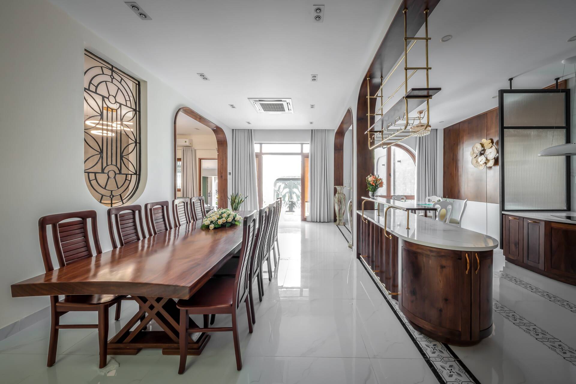 Nhà 598 m2 tại Sóc Trăng, ấn tượng với thiết kế hài hòa giữa nét hiện đại và truyền thống Á Đông - Ảnh 19.