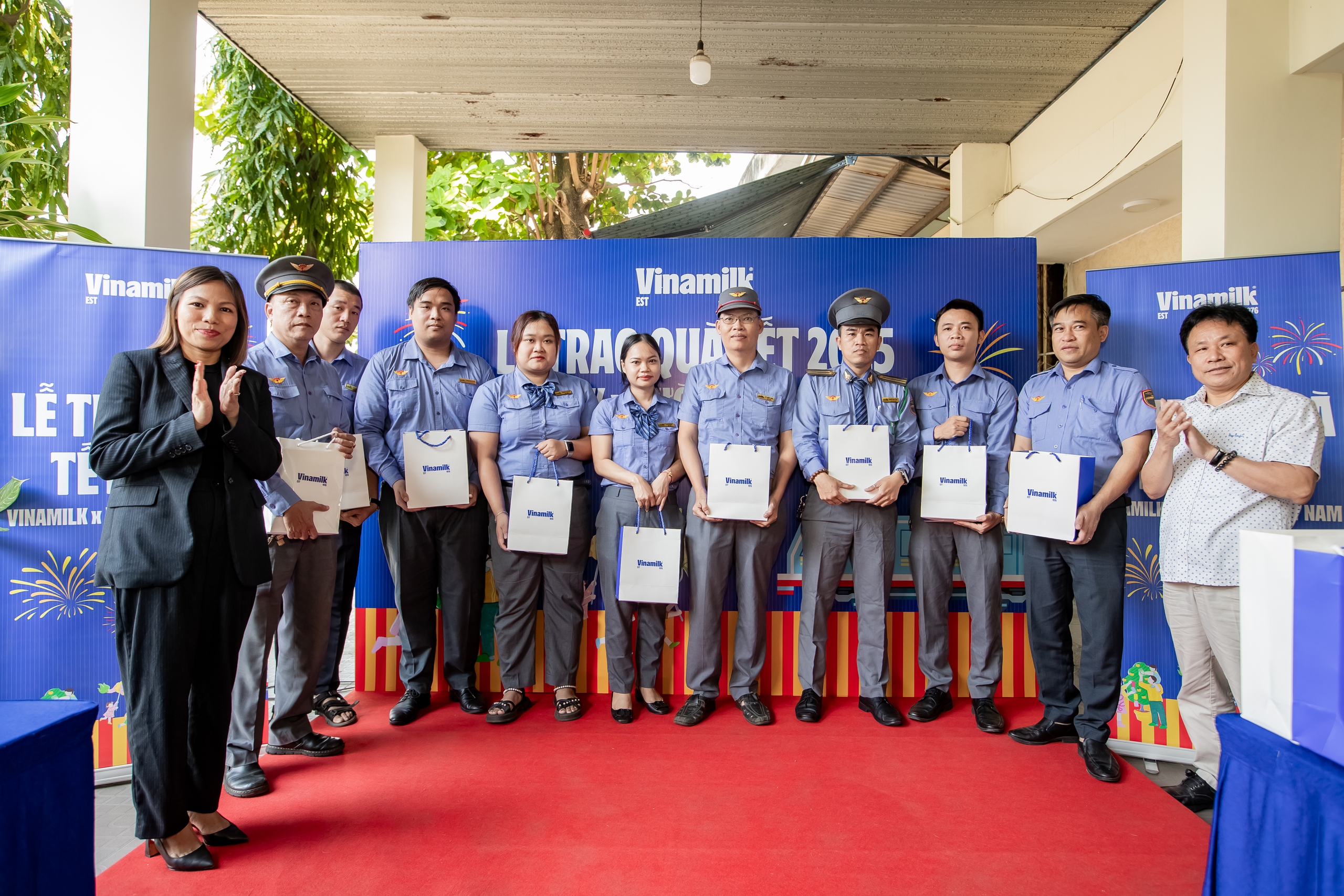 Vinamilk tặng hàng nghìn phần quà Tết cho trẻ em, công nhân trước thềm năm mới Ất Tỵ- Ảnh 6.