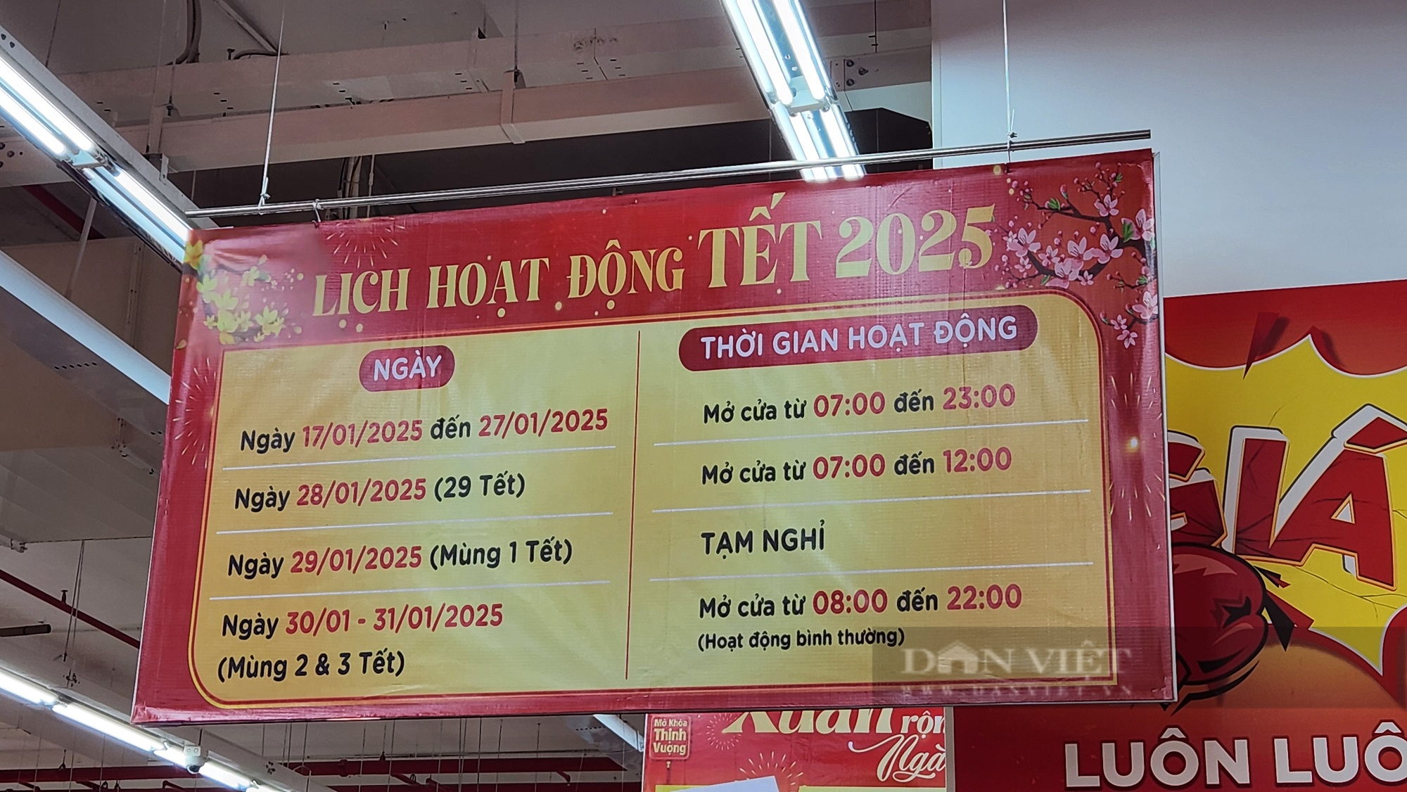 Tết Nguyên đán 2025: Siêu thị đông kín người, giá chuối xanh bằng nửa ngoài chợ - Ảnh 7.