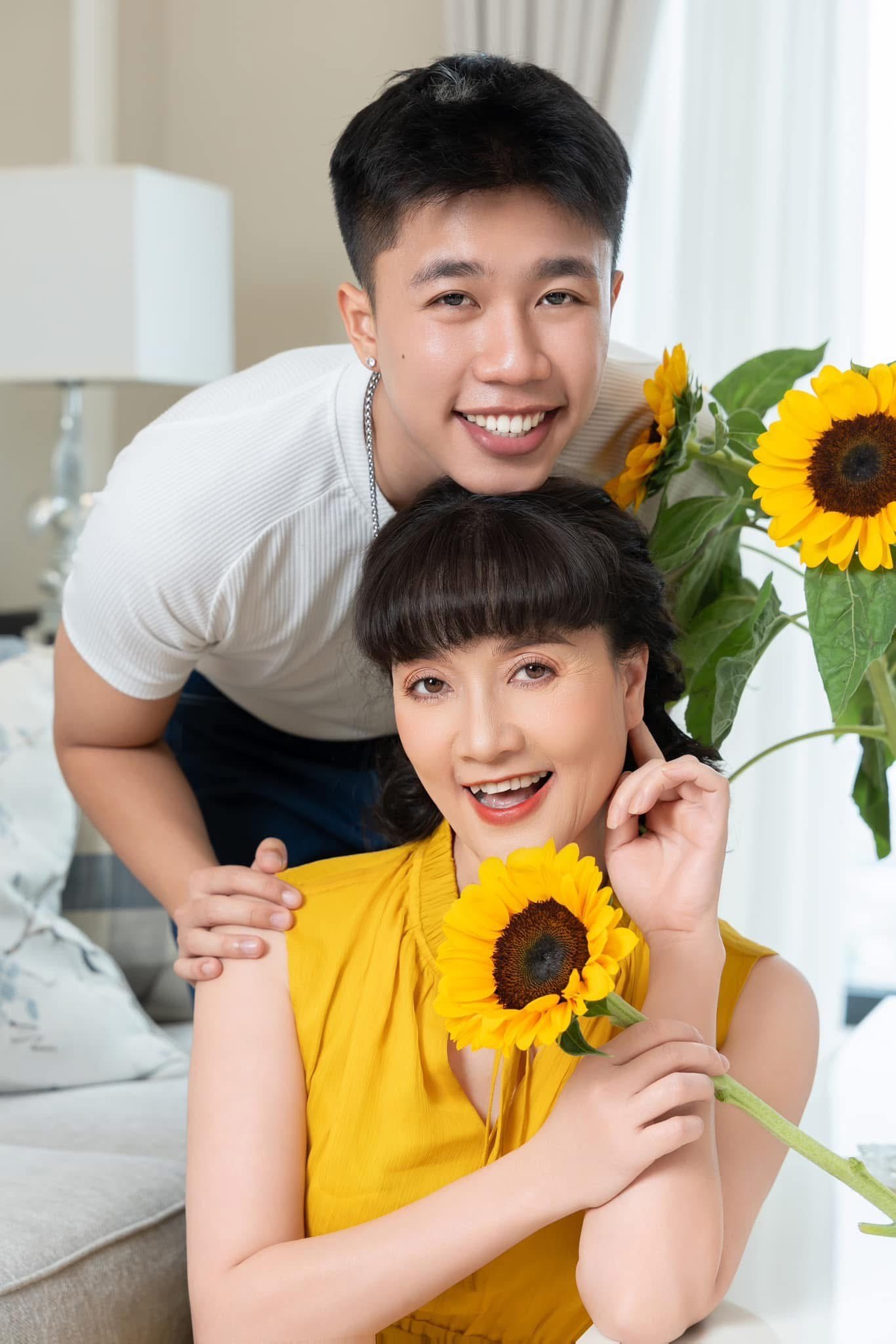 Long Vũ – Diễn viên trẻ gây sốt khi đóng vai người dân tộc Dao đỏ - Ảnh 1.