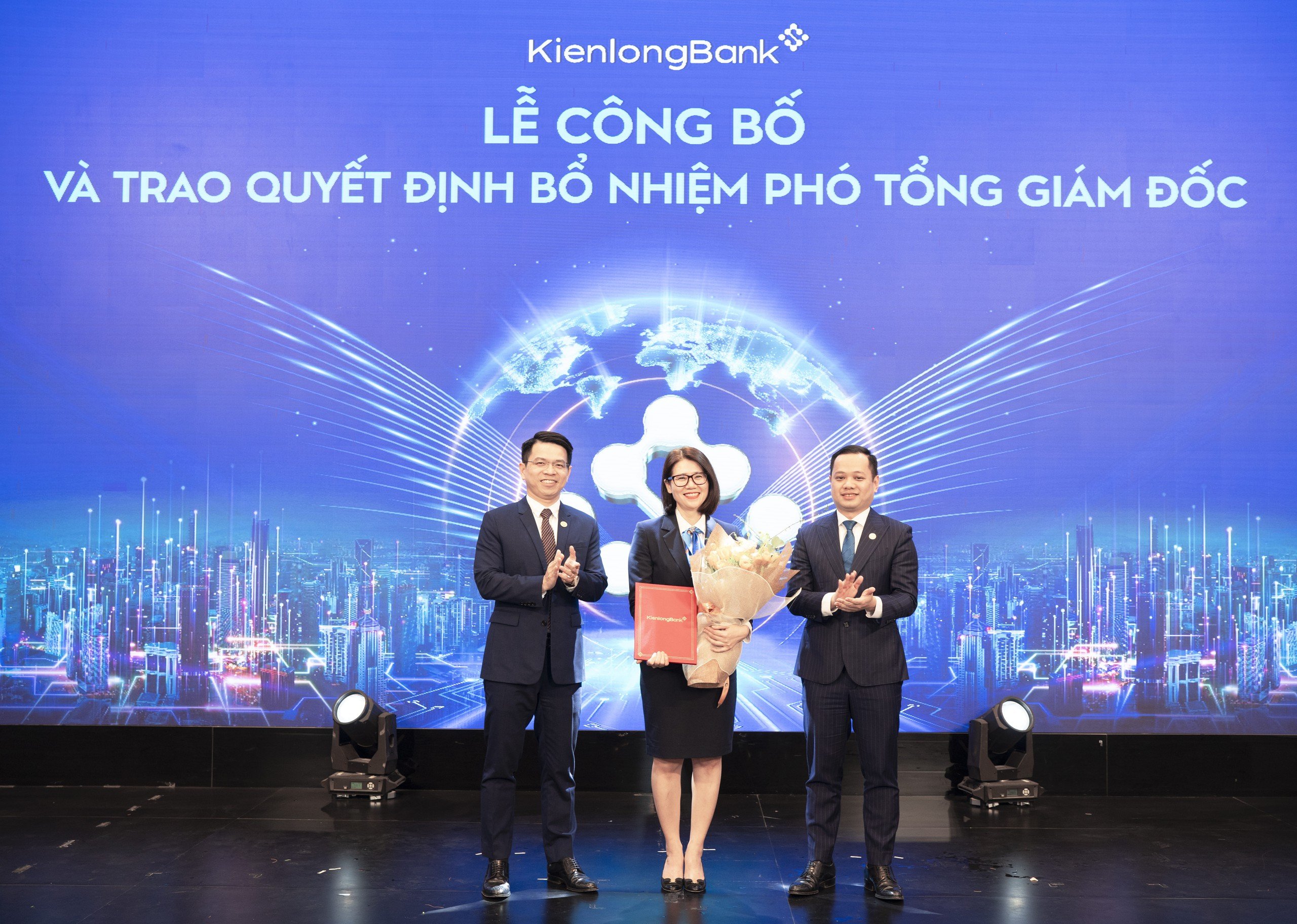 KienlongBank bổ nhiệm Tân Phó Tổng Giám đốc- Ảnh 1. KienlongBank bổ nhiệm Tân Phó Tổng Giám đốc- Ảnh 1.