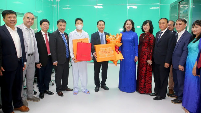 Bệnh viện Trung ương Huế chinh phục đỉnh cao ghép tạng- Ảnh 5. Bệnh viện Trung ương Huế chinh phục đỉnh cao ghép tạng- Ảnh 5.