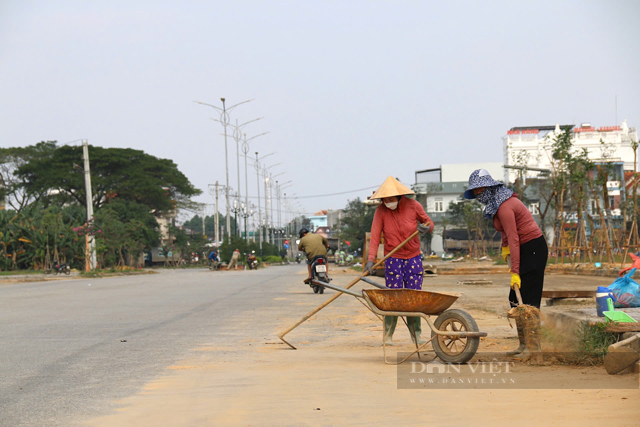 Huyện phía Nam TP.Quảng Ngãi “chạy nước rút” đưa Quảng trường, hồ điều hoà trăm tỷ hoạt động dịp tết- Ảnh 8.