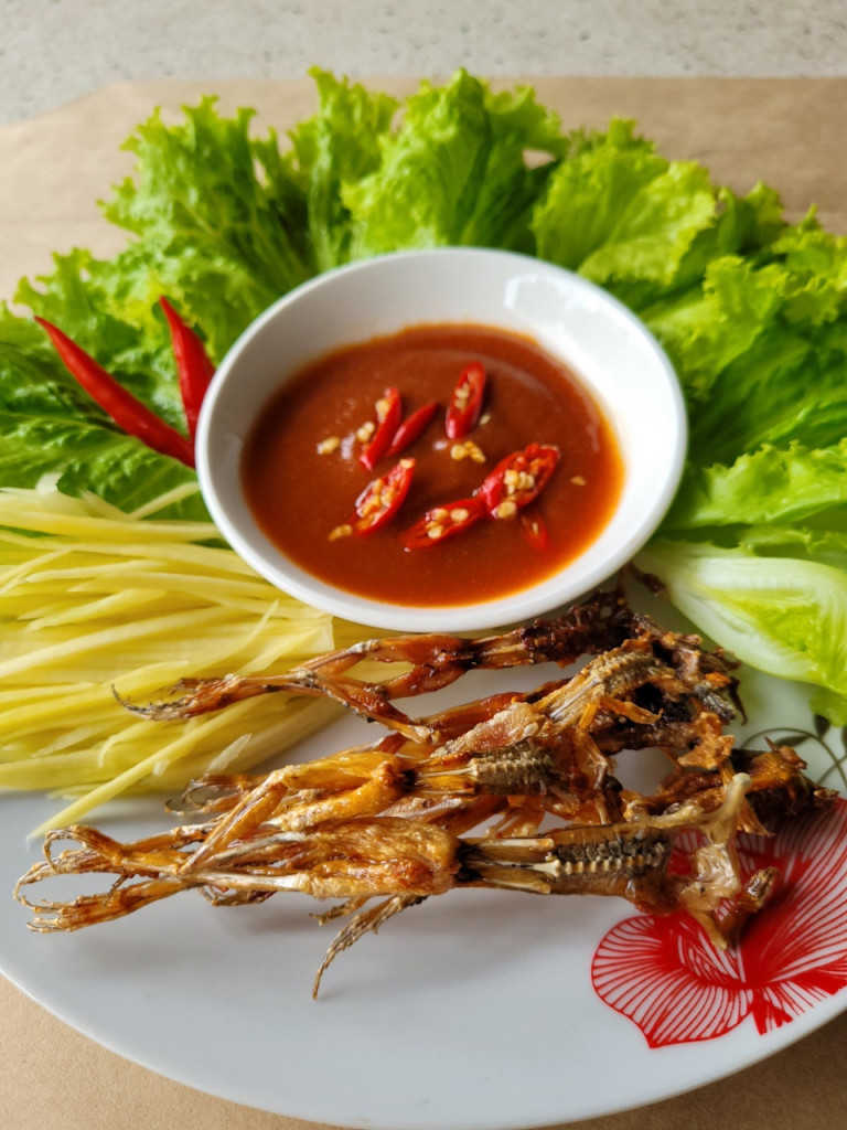 Đặc sản có tên khiến người nghe “mắt tròn mắt dẹt” trở nên hút khách dịp Tết bởi mang hương vị đặc biệt - Ảnh 6.