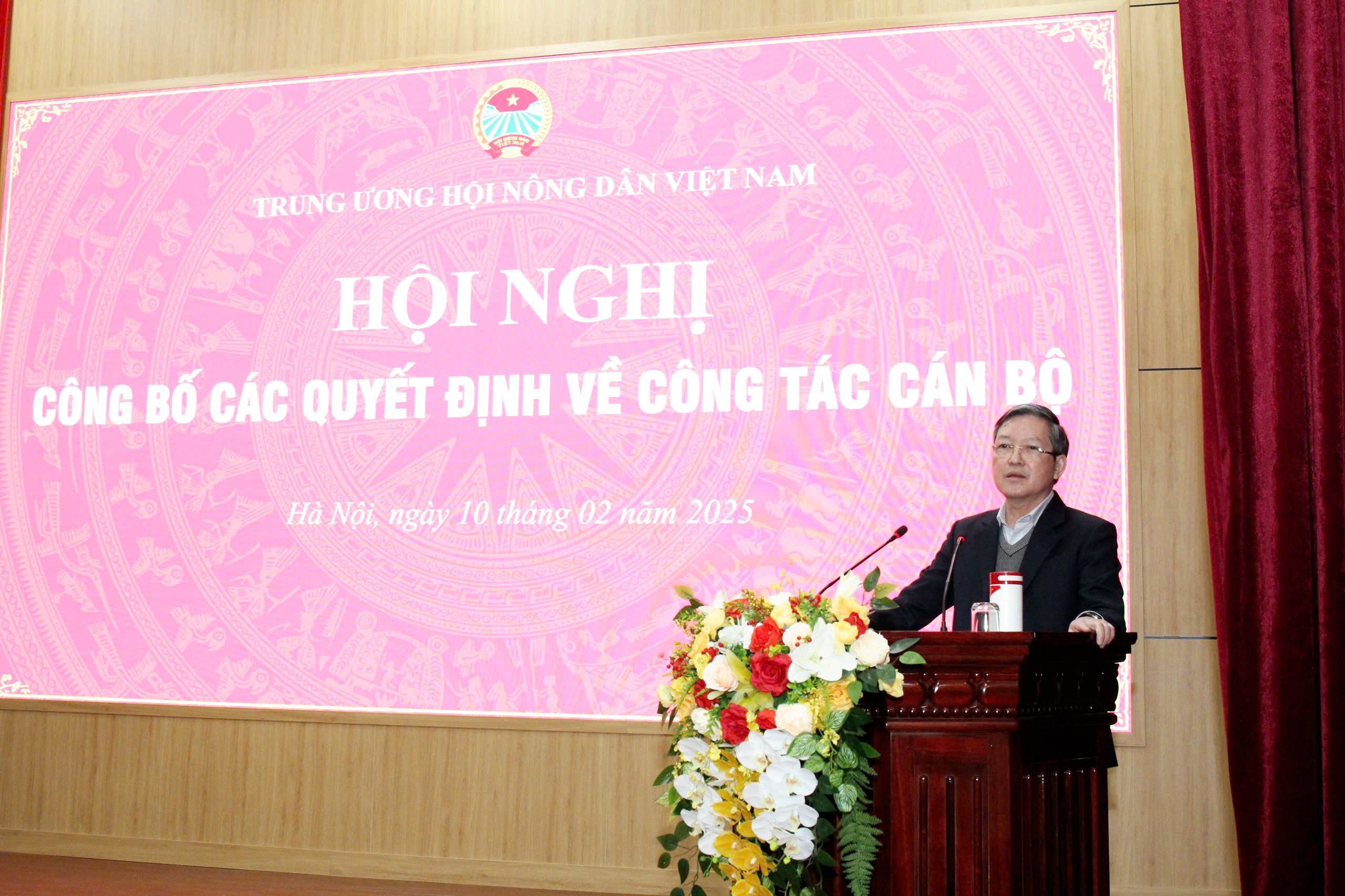T.Ư Hội Nông dân Việt Nam công bố 26 quyết định về công tác cán bộ của bộ máy mới sau sắp xếp, tinh gọn - Ảnh 9.