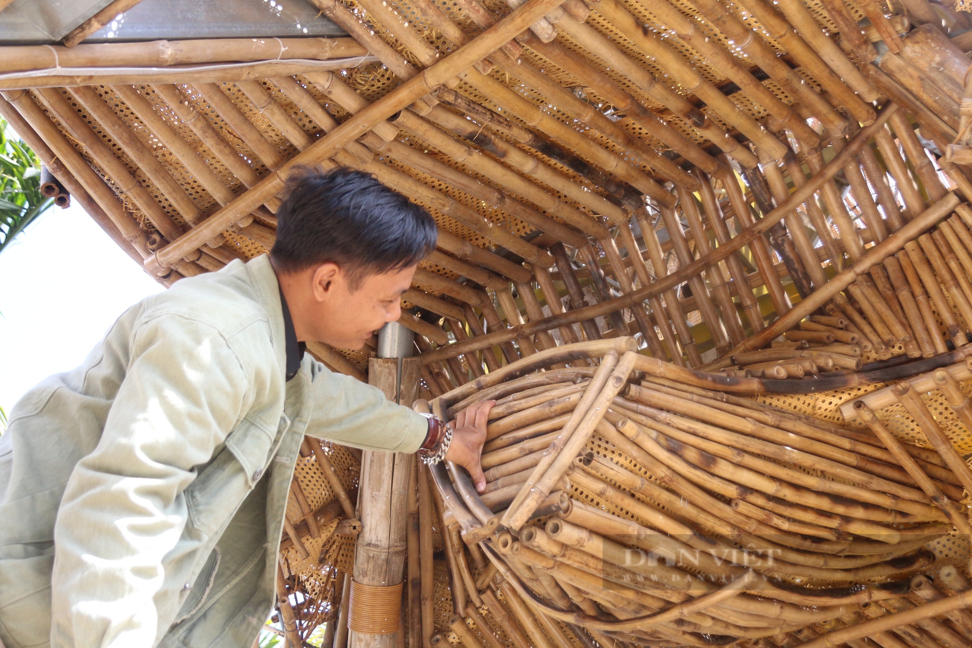 Những công trình độc đáo bằng cây tre giúp tỏa sáng cả một vùng quê - Ảnh 7.