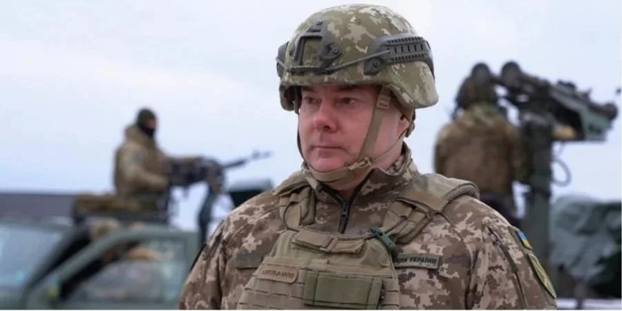 Tướng Ukraine nổi giận đùng đùng vì tướng lĩnh bị đưa ra xét xử giữa cuộc chiến sinh tử với Nga - Ảnh 1.
