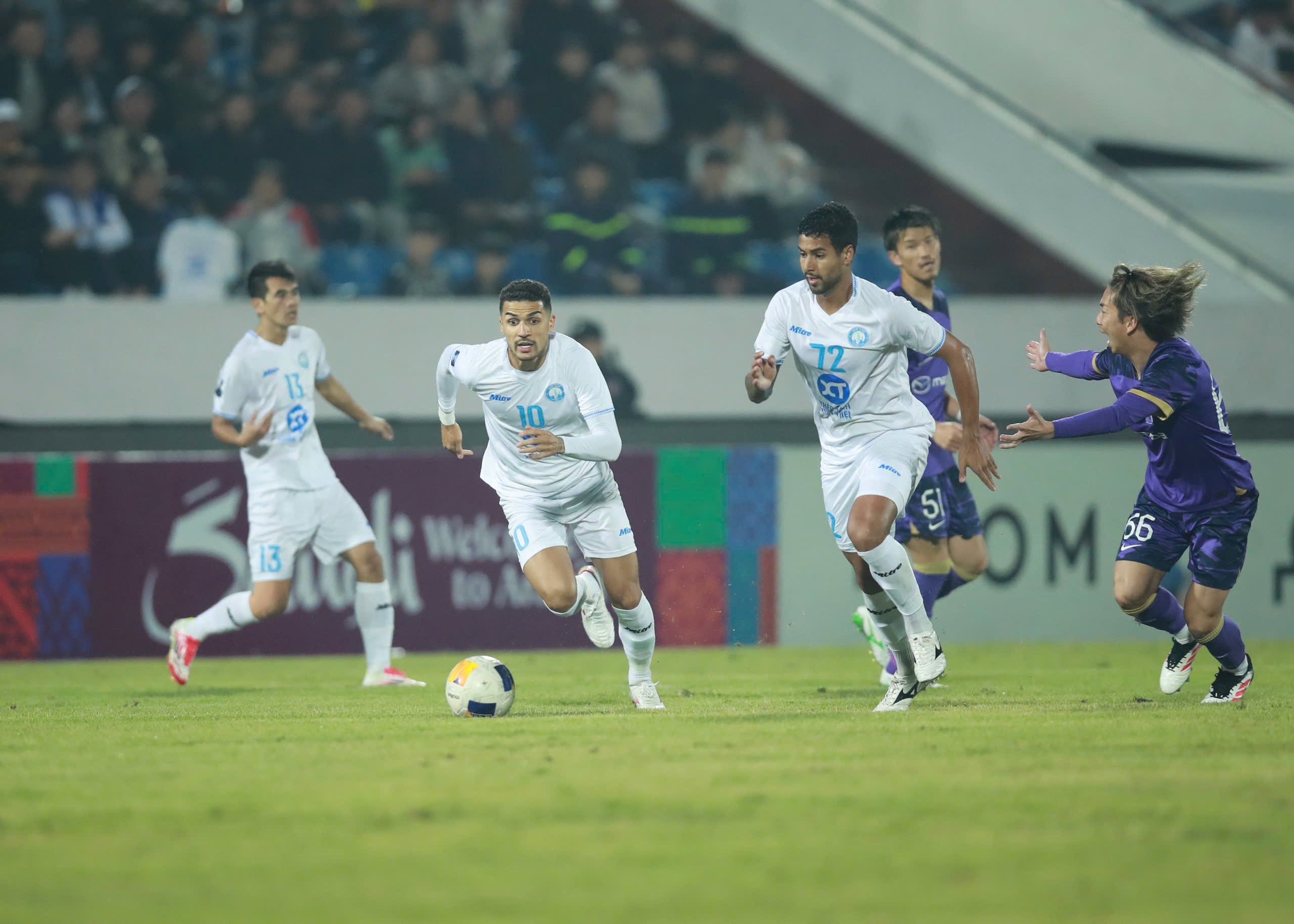 CLB Sanfrecce Hiroshima có chiến thắng trước CLB Thép Xanh Nam Định - Ảnh 3.