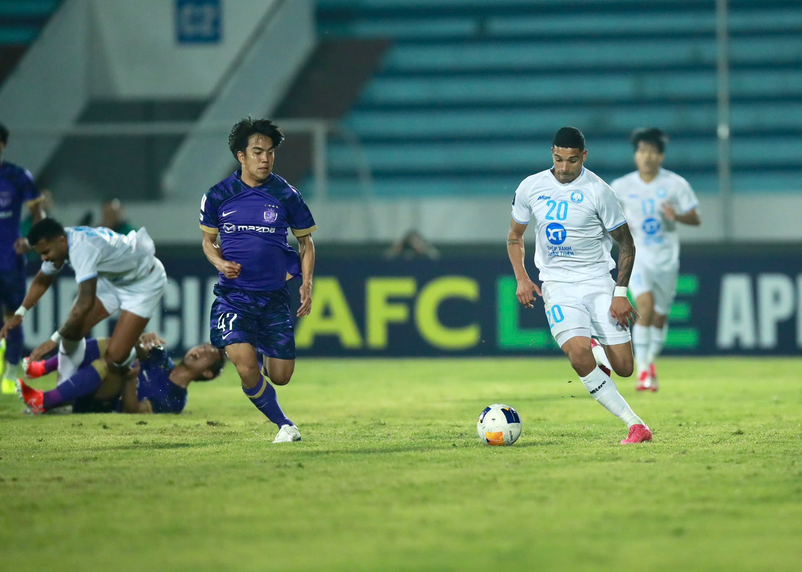 CLB Sanfrecce Hiroshima có chiến thắng trước CLB Thép Xanh Nam Định - Ảnh 9.