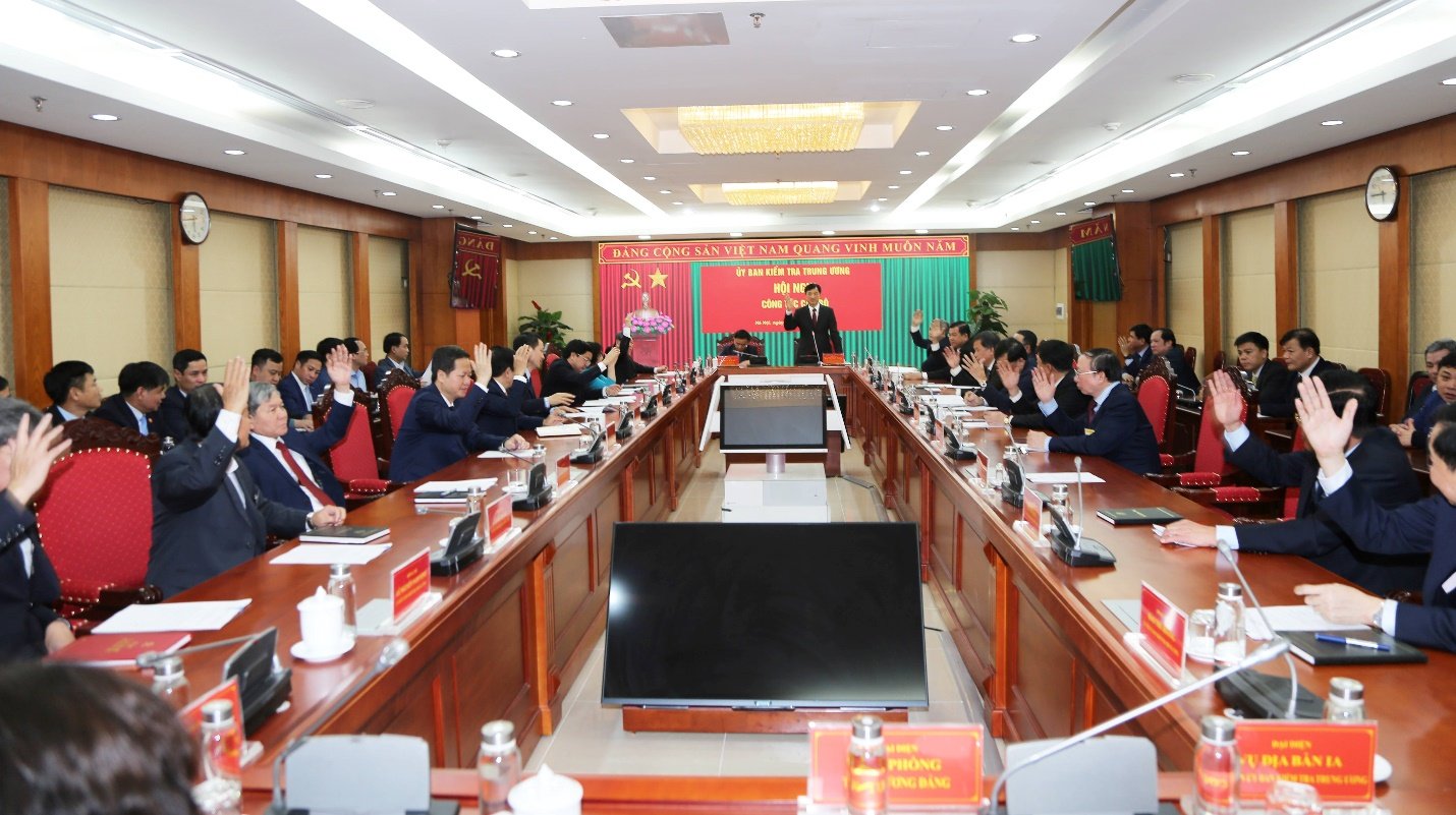 Bộ Chính trị chuẩn y 4 Phó Chủ nhiệm Ủy ban Kiểm tra Trung ương - Ảnh 1.