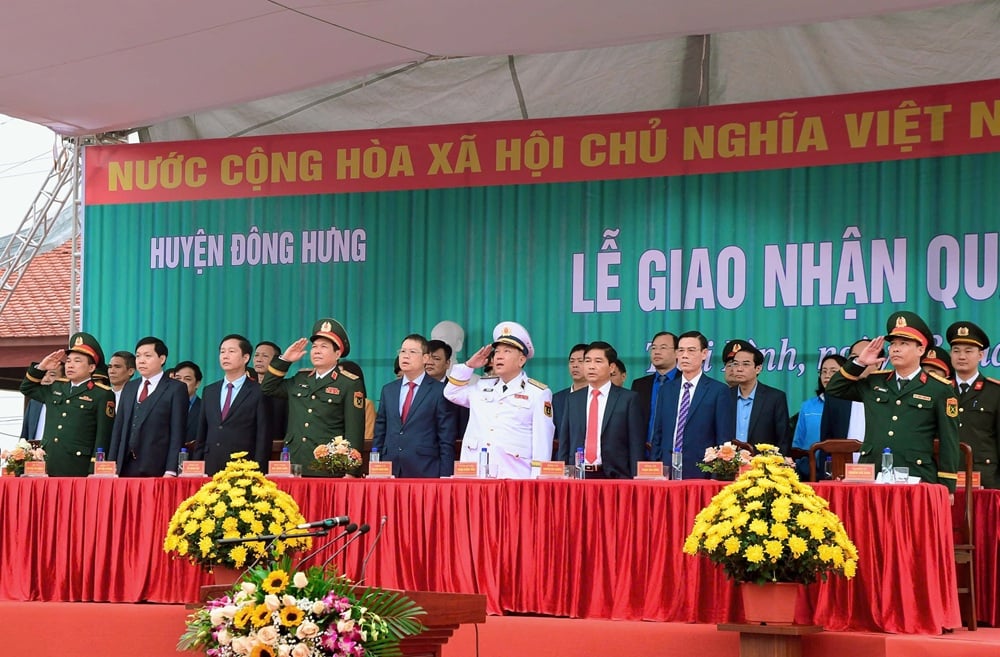 Lập nhóm Zalo, gửi ảnh ngày nhập ngũ cho gia đình chiến sĩ- Ảnh 2.