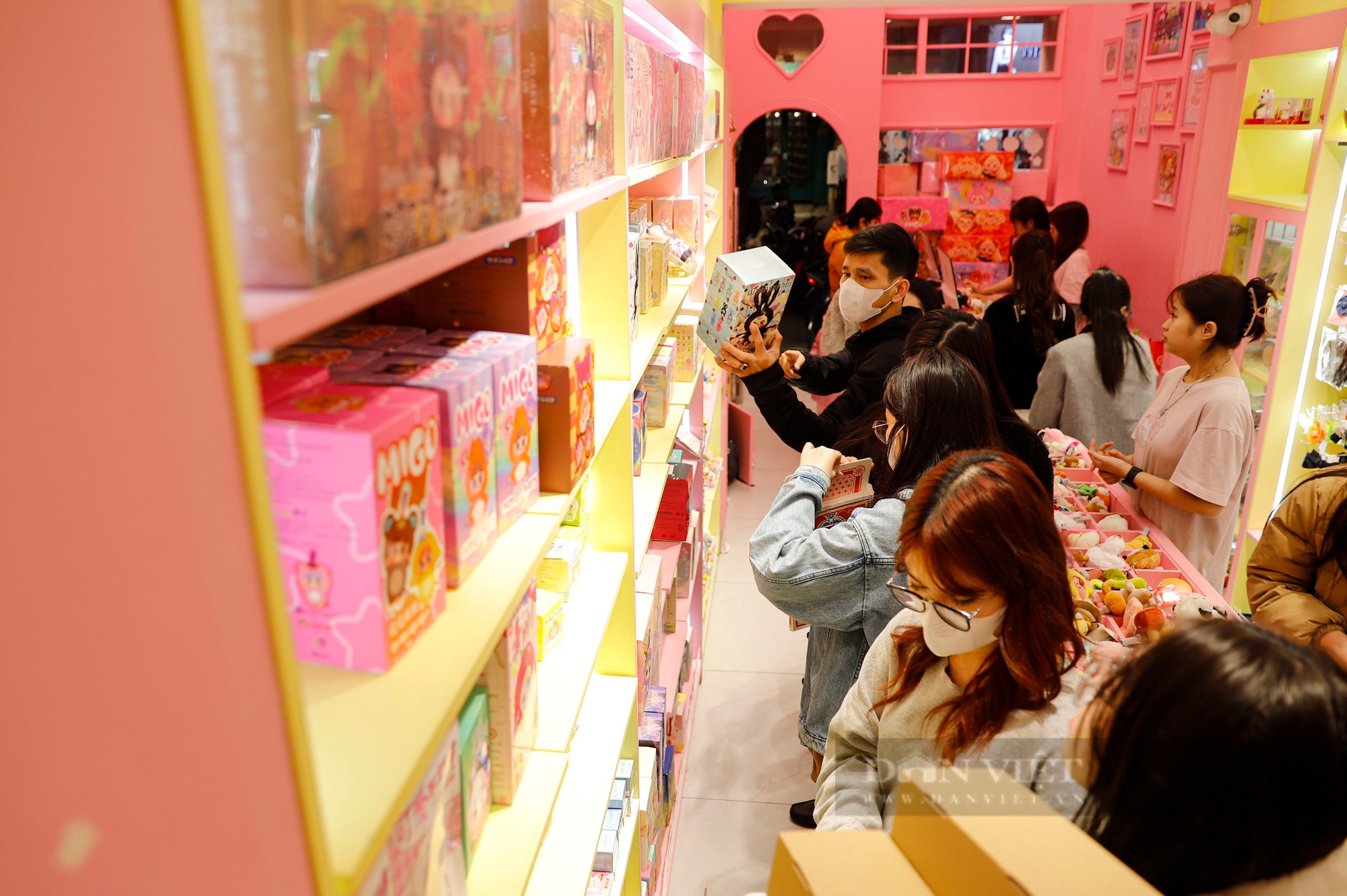 Nữ sinh chi tiền triệu mua hộp quà bí ẩn săn "Baby Three" tặng bạn trai dịp Valentine- Ảnh 7.