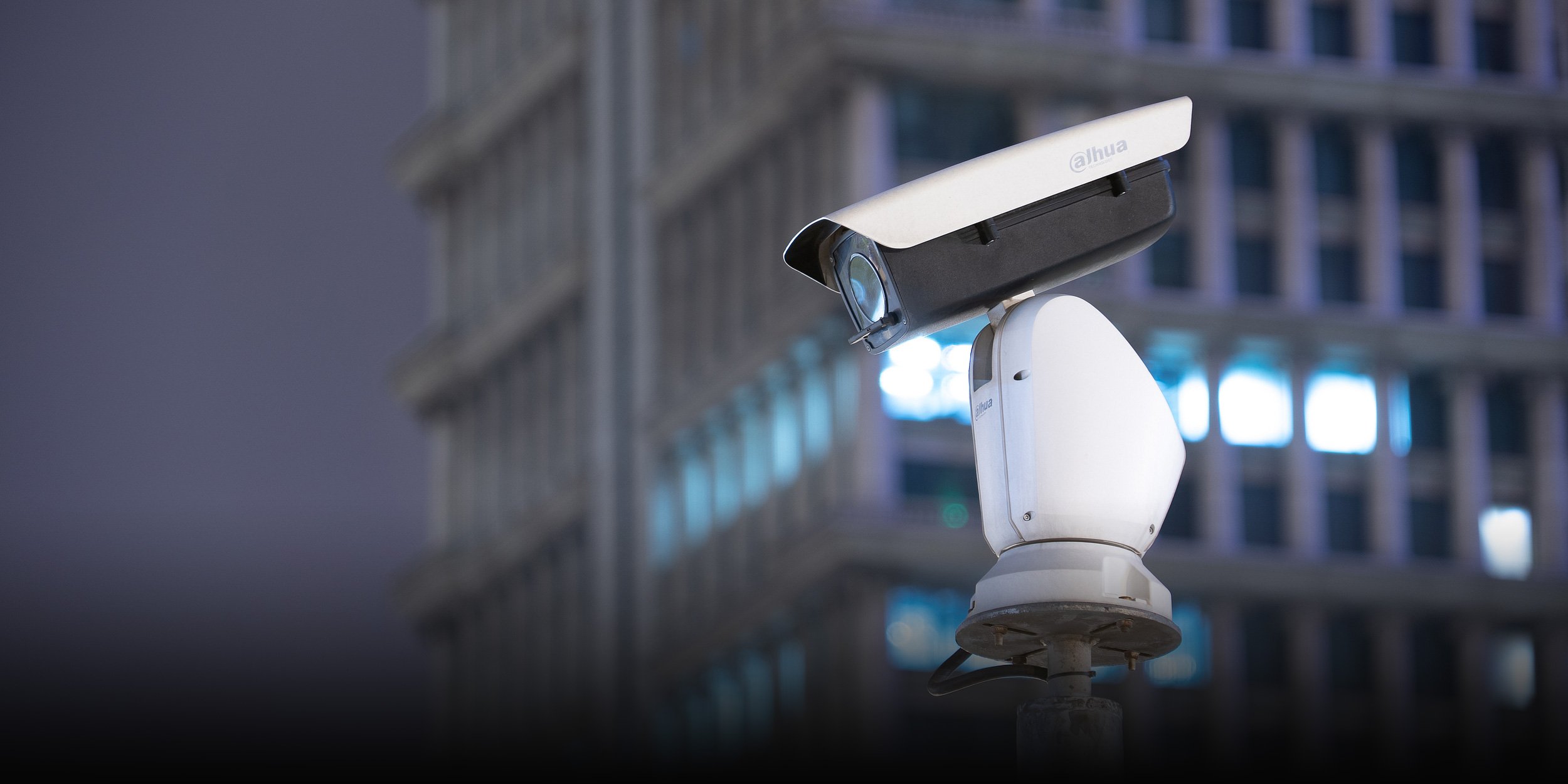 Trung Quốc "tuyên chiến" với nạn lắp camera quay trộm cảnh riêng tư - Ảnh 1.