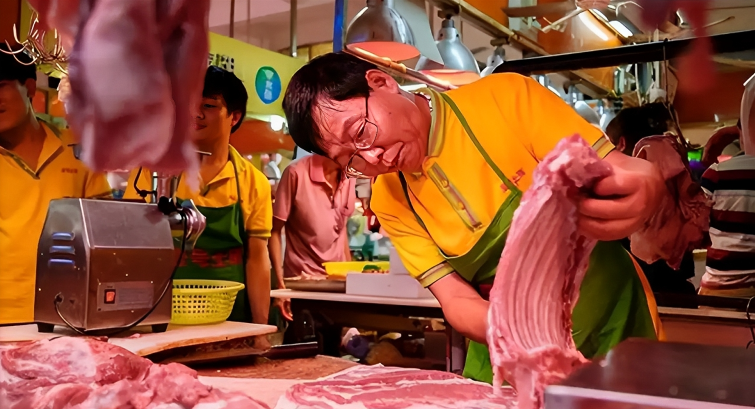 Thủ khoa Đại học Bắc Kinh trở thành tỷ phú ngành thịt heo - Ảnh 1.