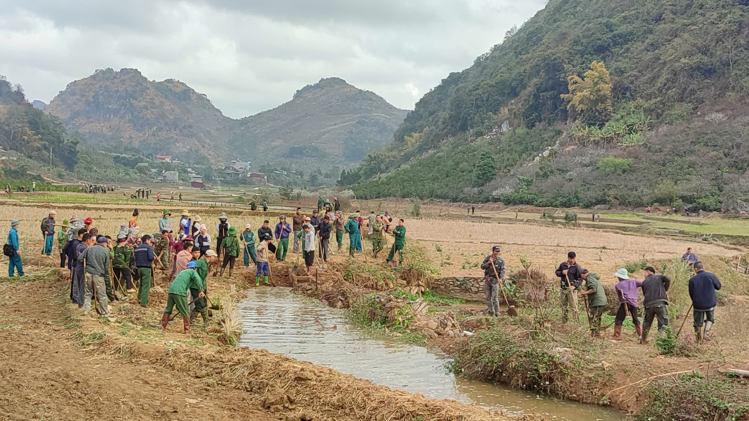 Thực hiện chính quyền 3 cấp " Chính quyền gần dân hơn, hiểu dân hơn, hiệu quả hơn" - Ảnh 2.