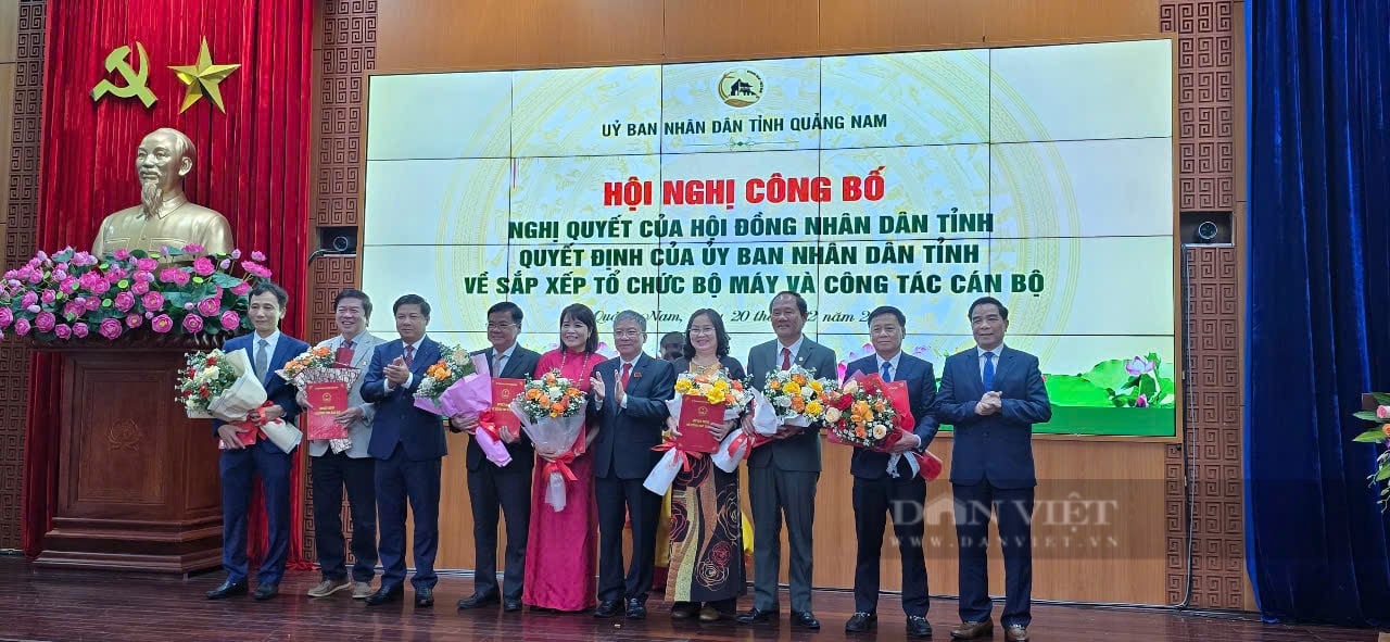 Tỉnh Quảng Nam công bố bổ nhiệm loạt Giám đốc sở sau sáp nhập- Ảnh 3.
