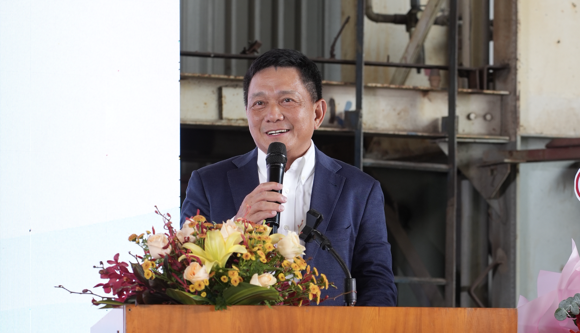 Du thuyền “made in Vietnam” được đầu tư 4 triệu USD sắp xuất hiện trên sông Mekong - Ảnh 2.