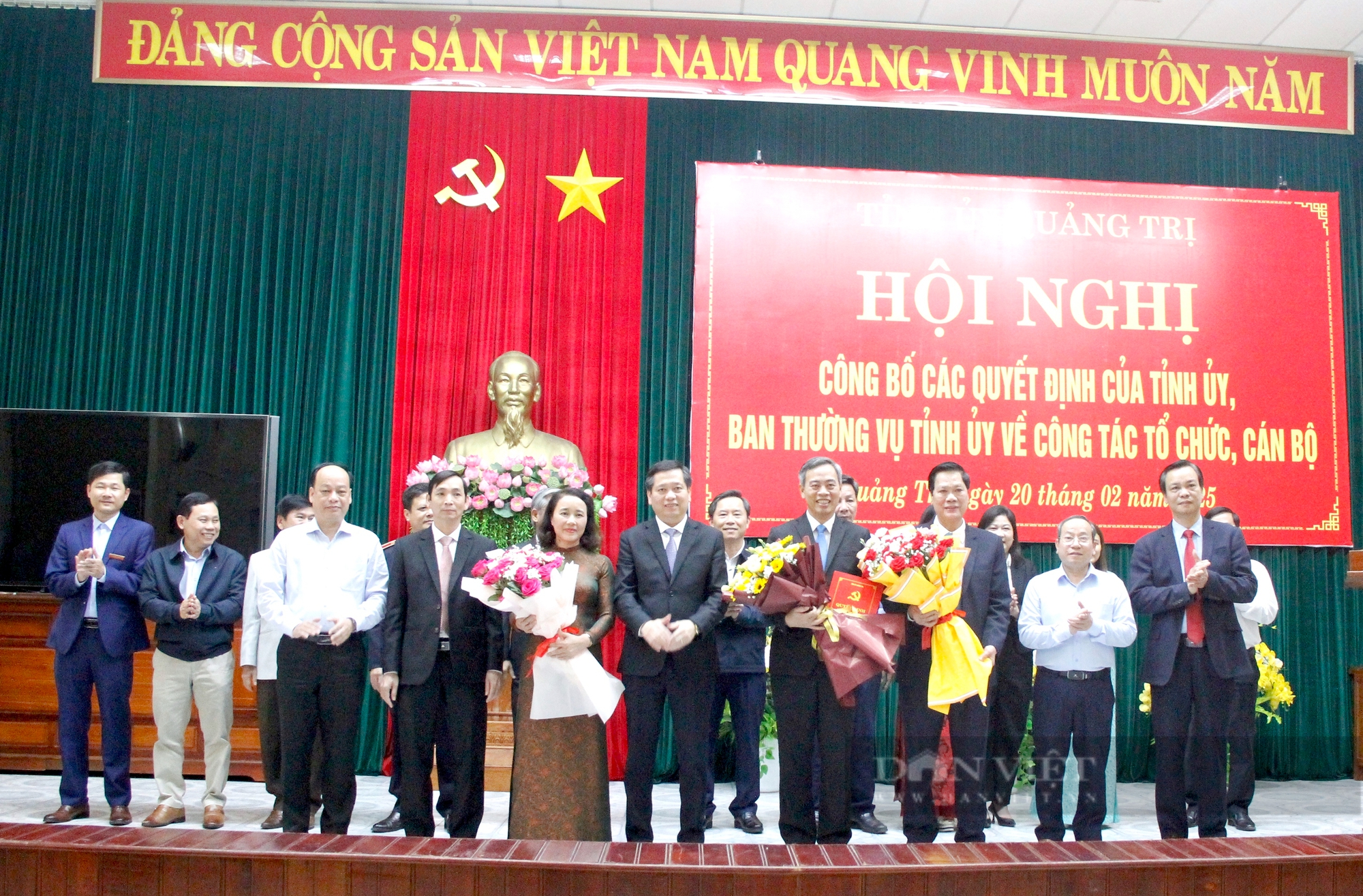 Công bố quyết định công tác tổ chức, cán bộ tỉnh Quảng Trị- Ảnh 1.