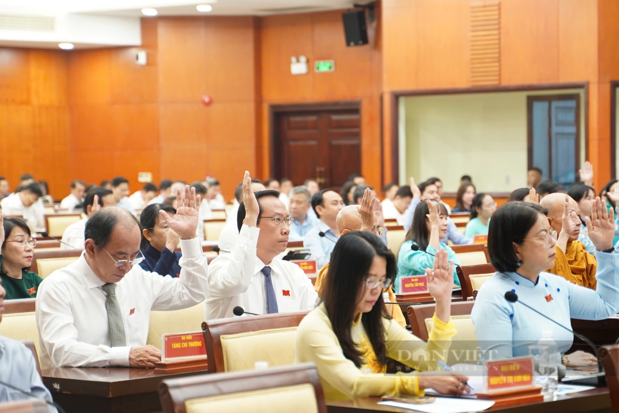 TP.HCM giảm còn 15 cơ quan chuyên môn sau sắp xếp, tinh gọn bộ máy - Ảnh 1.