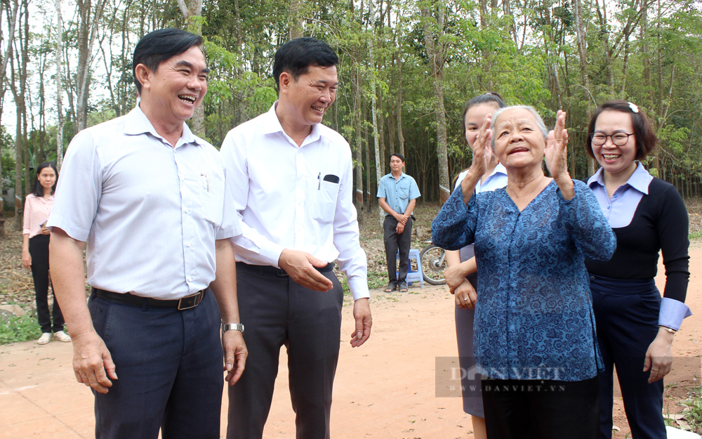 Bình Dương: Ý nghĩa lớn từ công trình Thắp sáng đường quê do Hội Nông dân huyện Bắc Tân Uyên khánh thành và bàn giao - Ảnh 8.