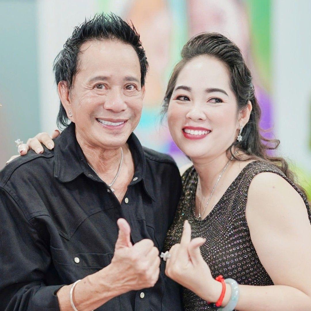 Danh hài Bảo Chung: “Tôi đi diễn biền biệt cả tháng mới về, vợ không một lời phàn nàn”- Ảnh 2.