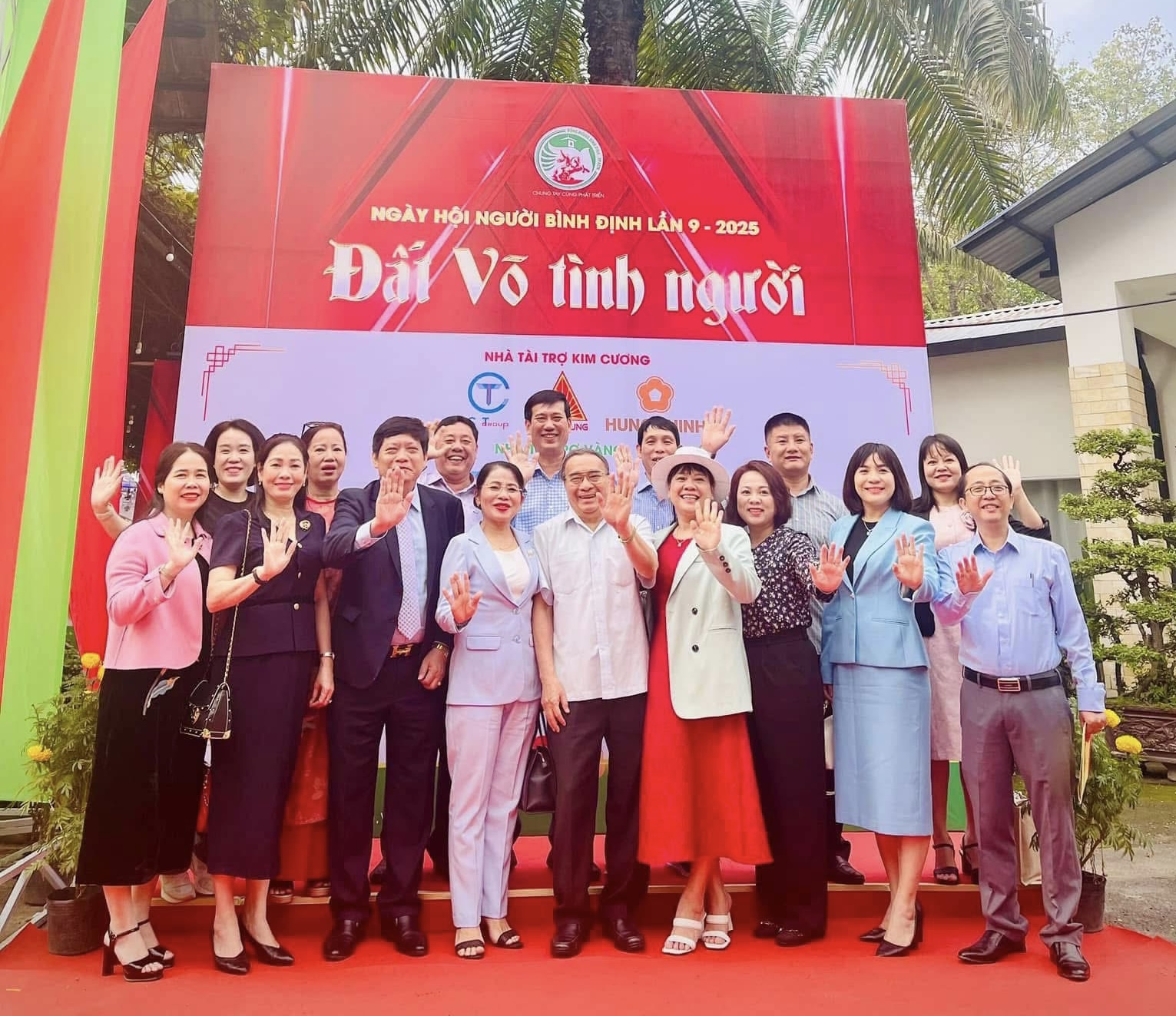 Bí thư Bình Định: "Mục tiêu cao, công việc lớn, nhiệm vụ rất nặng nề"- Ảnh 2.