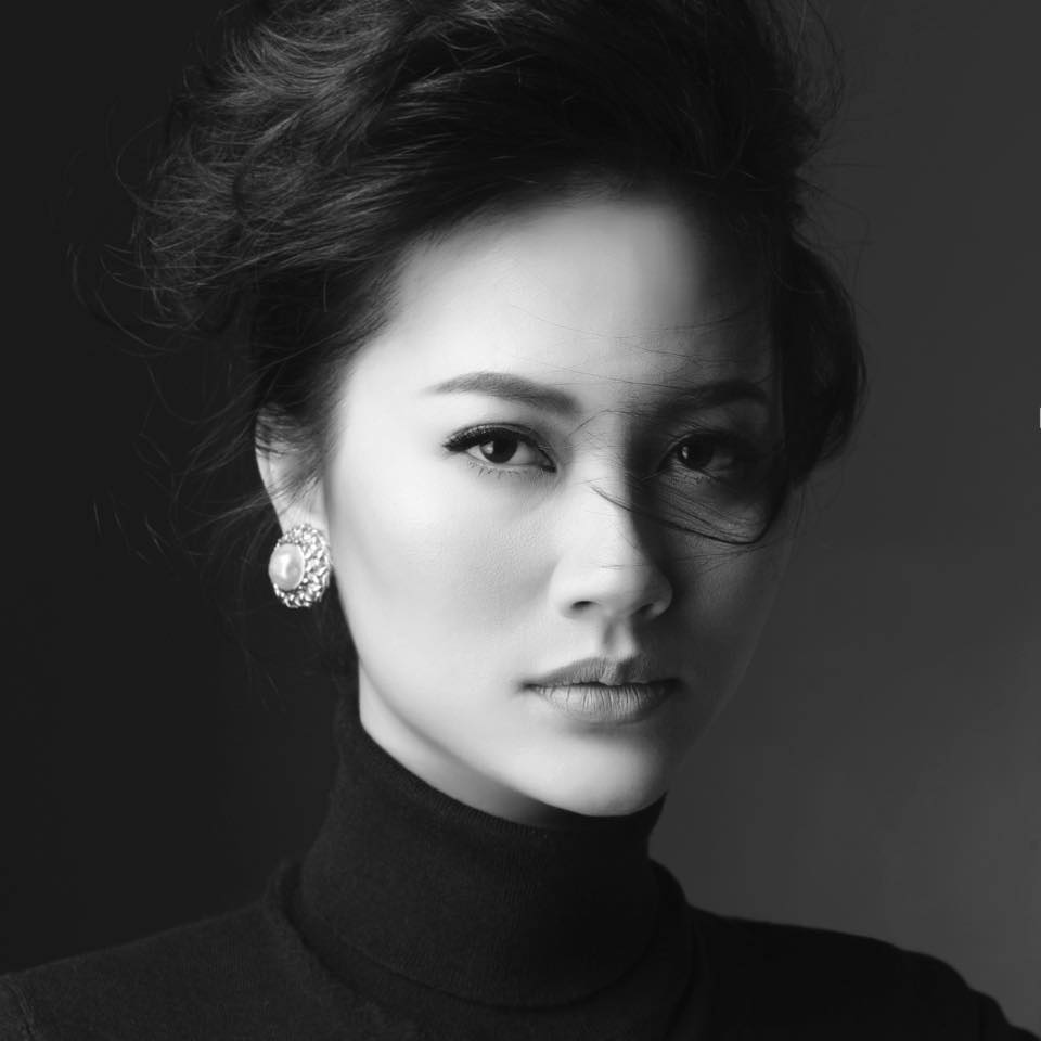 Nhan sắc Việt đầu tiên có vai chính nói tiếng Anh trong phim Hollywood, kết hôn lần 2 sống như "bà hoàng" - Ảnh 8.