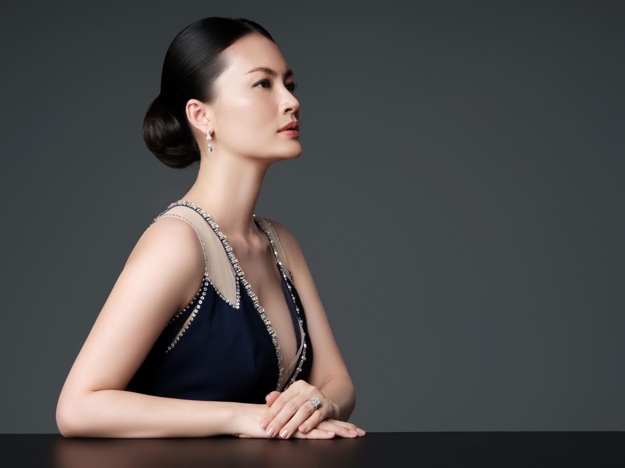 Nhan sắc Việt đầu tiên có vai chính nói tiếng Anh trong phim Hollywood, kết hôn lần 2 sống như "bà hoàng" - Ảnh 9.