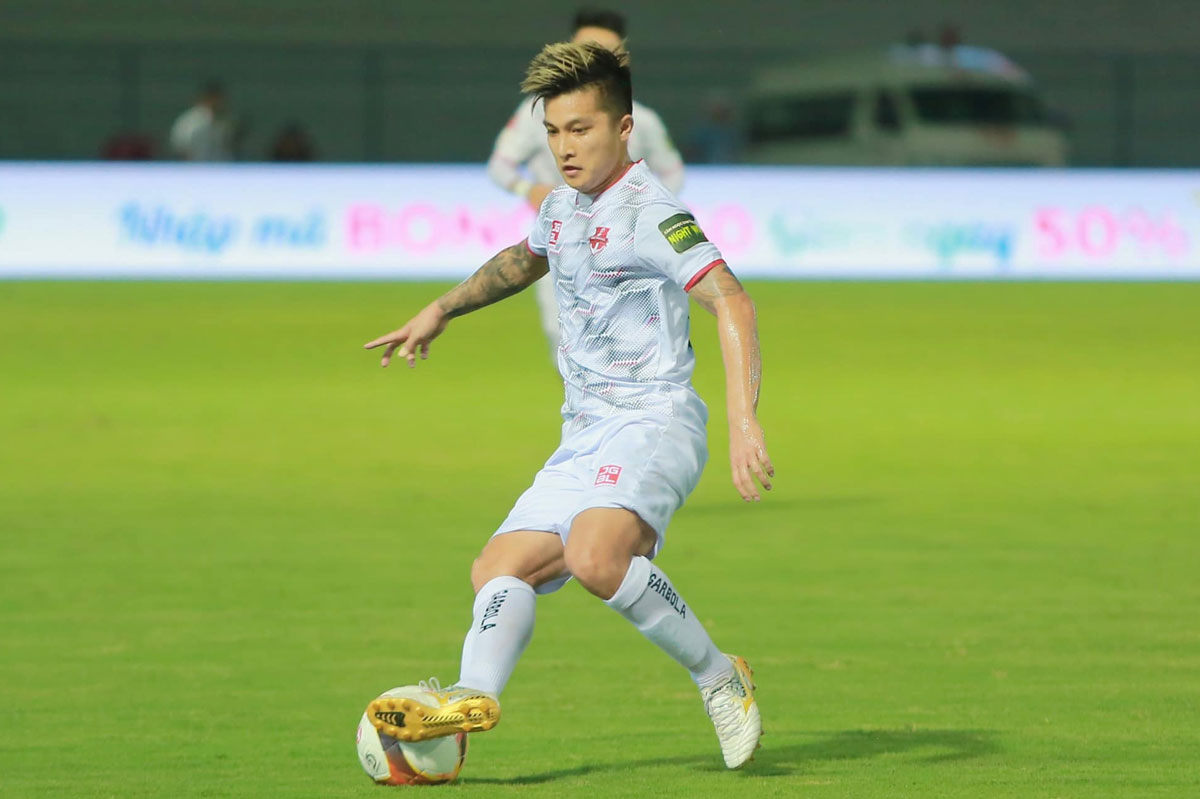 Cầu thủ Việt kiều sở hữu chiều cao khiêm tốn, không thể chứng tỏ giá trị ở V.League - Ảnh 7.