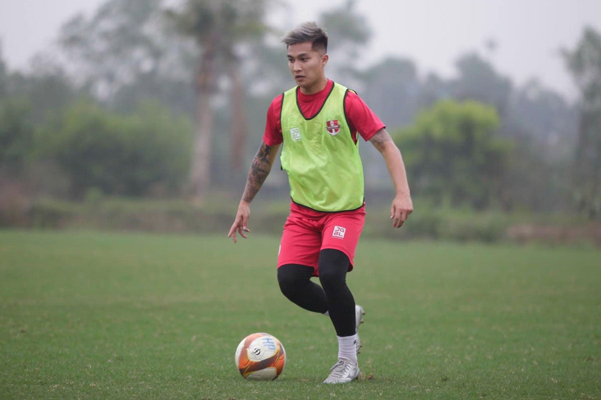 Cầu thủ Việt kiều sở hữu chiều cao khiêm tốn, không thể chứng tỏ giá trị ở V.League - Ảnh 12.